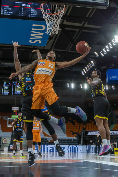 出上亿转会 出上亿转会