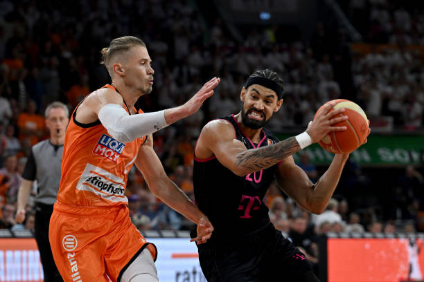 番话引发了 番话引发了