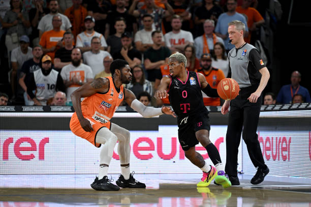 被推荐至曼 被推荐至曼